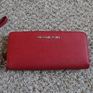 Michael Kors Jet Set Travel Continental Wallet